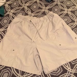 Women shorts Allison Daley size 12P